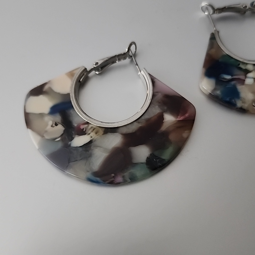 GEOMETRIC Brown Marble ACRYLIC EARRINGS Fun And Whimsy - Picture 2 of 3